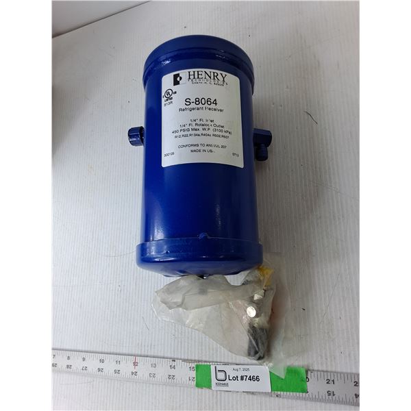 Henry Technologies S-8064 Refrigerant Receiver with 1/4" Flare