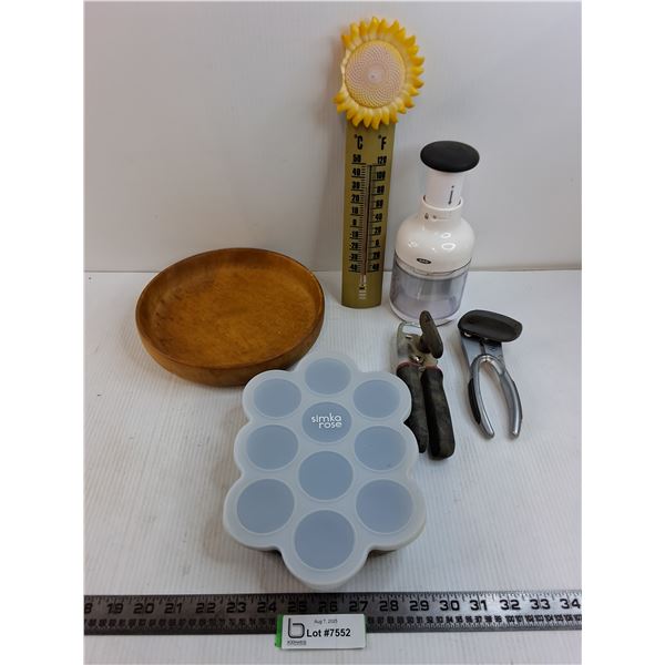 Hand Chopper, Wooden Tray, Ice Cube Tray, Can Openers, Decor Thermometer