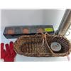 Image 3 : Halloween Decor, Wicker Basket, Metal Mugs, Winter Gloves and Beavis and Butthead Cards