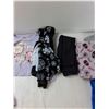Image 4 : Childrens Pajama Set, (2) Sweaters, Pajama Pants, Misc (Size Range S6 - M7/8)