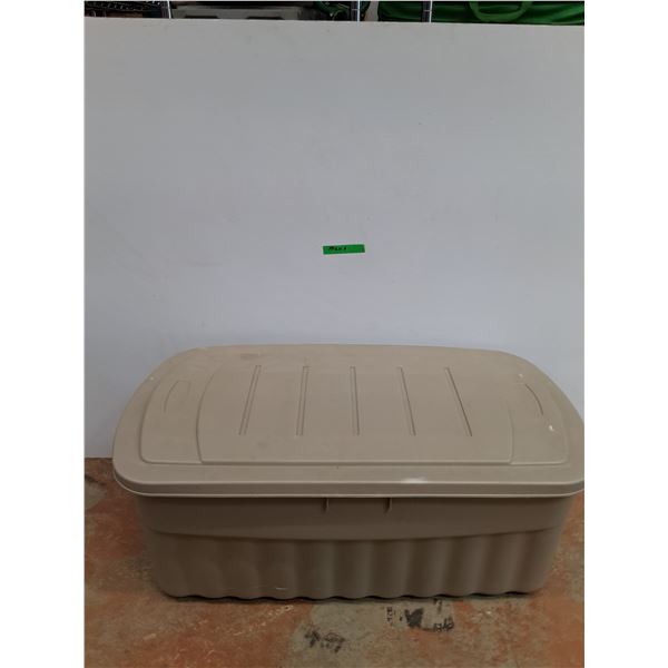 *Rubbermaid Storage Tote - 43'' x 22'' x 18'' - CANNOT SHIP