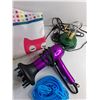 Image 5 : Revlon Hair Dryer, Desk Lamp - Tested, Twisted Rope and Tote Bags