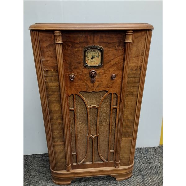 # Antique Sparton Art Deco Style Cabinet Radio - Powers On, As Is 23" x 12" x 38" - CANNOT SHIP