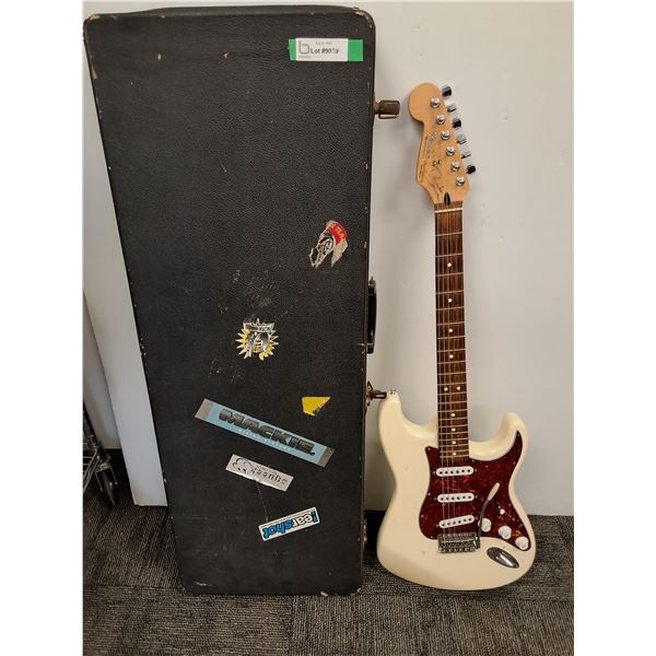 Fender Stratocaster - MN9355551 - Made in Mexico w/Case - Some Wear as Pictured - Tested, Works
