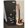 Image 1 : Fender Stratocaster - MN9355551 - Made in Mexico w/Case - Some Wear as Pictured - Tested, Works