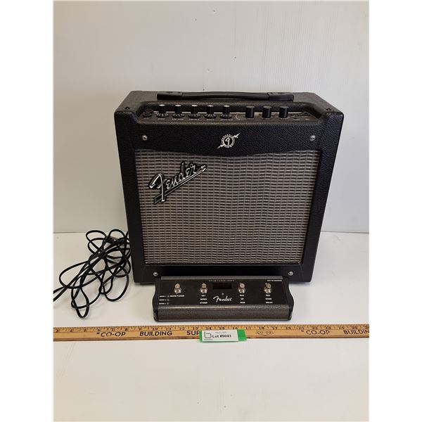 Fender Mustang I Guitar Amp & Mustang MS4 Foot Pedal - Tested, Works - Made in China - CANNOT SHIP