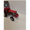 Image 2 : Universal Hobbies Massey Ferguson  165 Mark III Die Cast Tractor - Model Scale 1:16