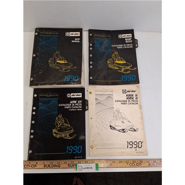 (4) Skidoo Parts Manual & Shop Manual - 1990