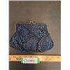 Image 1 : Vintage Blue Art Deco Pattern Beaded Women's Hand Purse - 7" x 5"