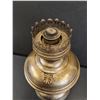 Image 3 : Antique Aladdin Metal Kerosene/Oil Lamp - Model No.6 - Some Wear - 12" x 6"