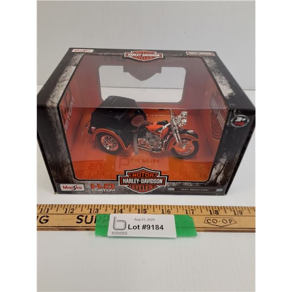Harley Davidson 1947 Servi-Car Tricycle Motorcycle Die Cast - 1:18 Scale