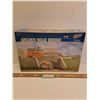 Image 1 : Arched Road Bridge HO Model Scale - New in Box/Sealed