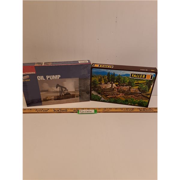 (2) Model Train HO Scale Diorama Sets in Boxes - Oil Pump & Greenhouse Set