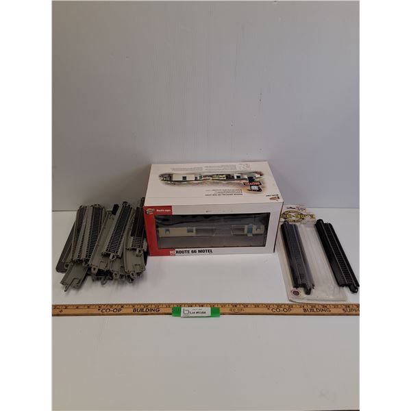 HO Model Scale Route 66 Motel in Box & (2) Train Track Sets