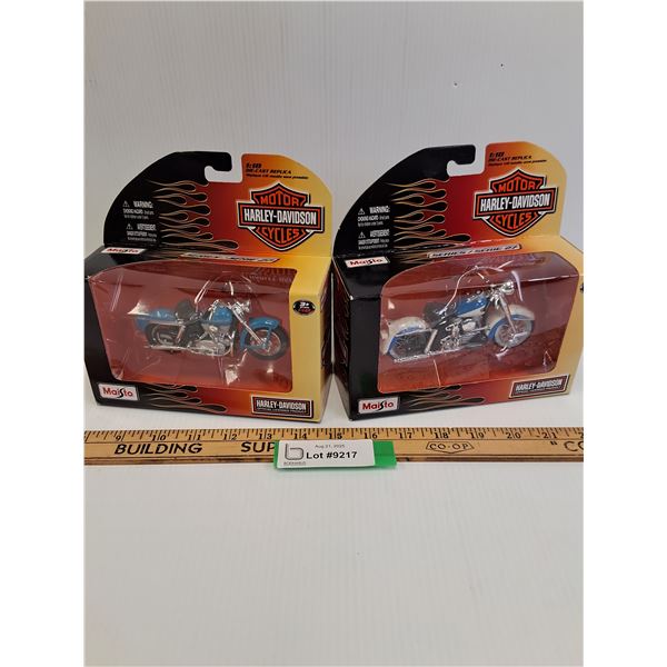 (2) Harley Davidson Die Cast Model  Motorcycles - 1:18 Scale - Series 27