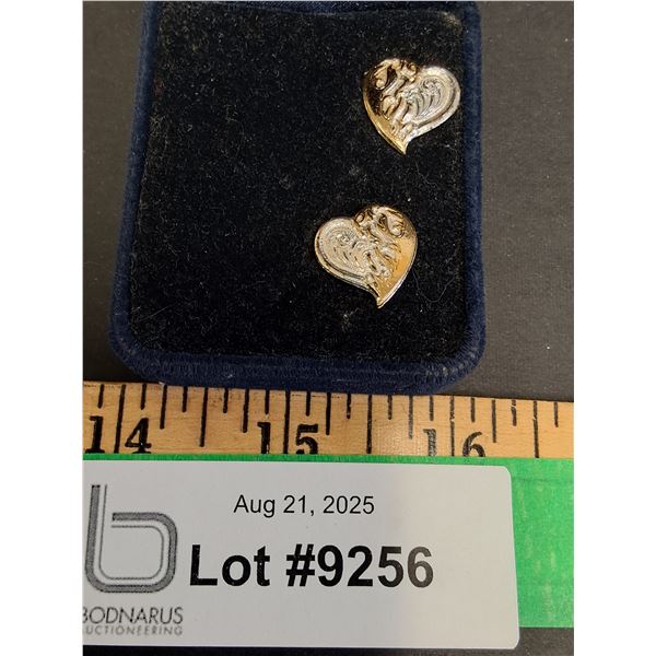 ^Montana Silversmith's Single Hearts Ornate Stud Earrings in Case
