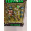 Image 3 : (2) Teenage Mutant Ninja Turtles Figurines: Michelangelo & Leonardo