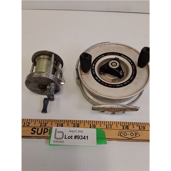 (2) Vintage Fishing Reels: Diawa & Bronson Mercury Engraved Reel