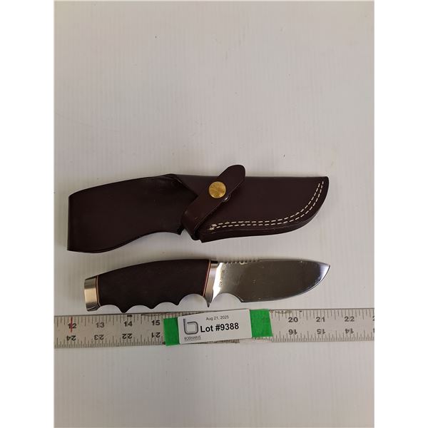 Gerber 400 Model Knife with Sheath 8.75" Long