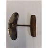 Image 2 : Vintage Manual Food Chopper with Wood Handle 5.5" Long