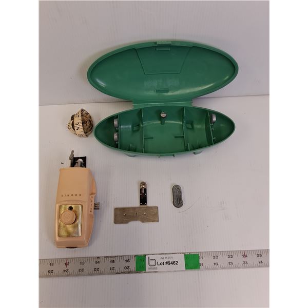 Singer Buttonholder Attachment, Accessories & Case