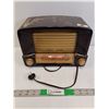 Image 1 : Vintage General Electric Radio Receiver- As Is 12.5" x 7.5" x 8"