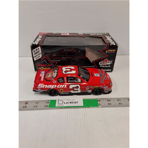 Snap-on Racing Model Car Approx. 1:24 Scale, Appears NIB