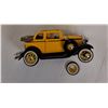 Image 5 : 1:32 Scale 1932 Ford Sedan Model Car with Certificate of Authenticity- Two Broken Wheels