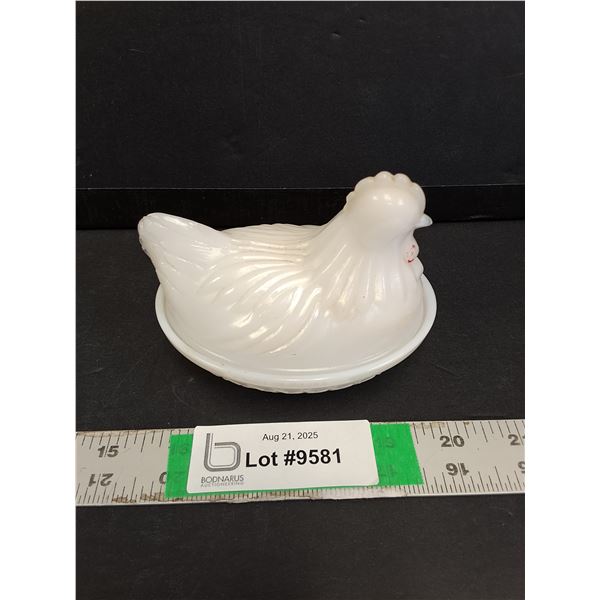 Glass Nesting Hen Dish 4.25" x 3.75"