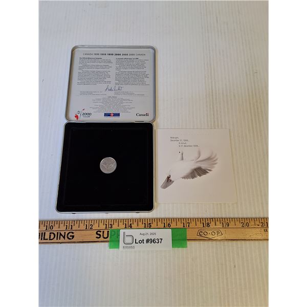 Royal Canadian Mint Millennium Quarter Coin in Colllectors Box & Stamp Collection