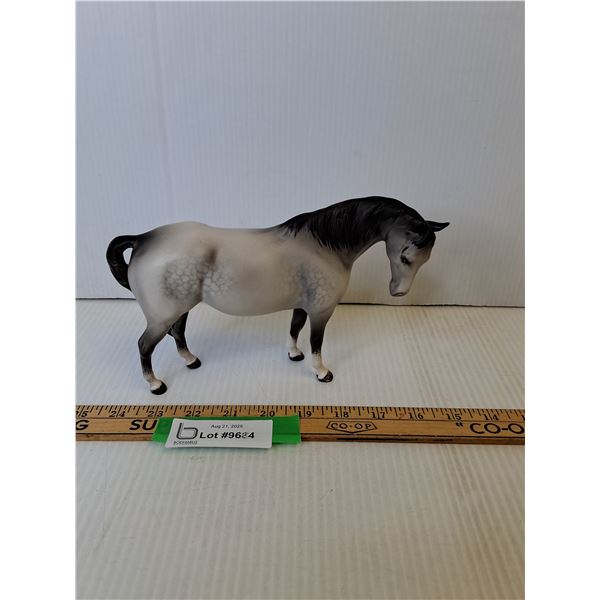Beswick Horse Figurine #1812 - Mare Facing Right - Head Down - Grey Matte - 5.25"