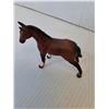 Image 2 : Beswick Horse Figurine #1816 - Foal - Thoroughbred - Facing Left - Brown Matte Hue - 3.5"
