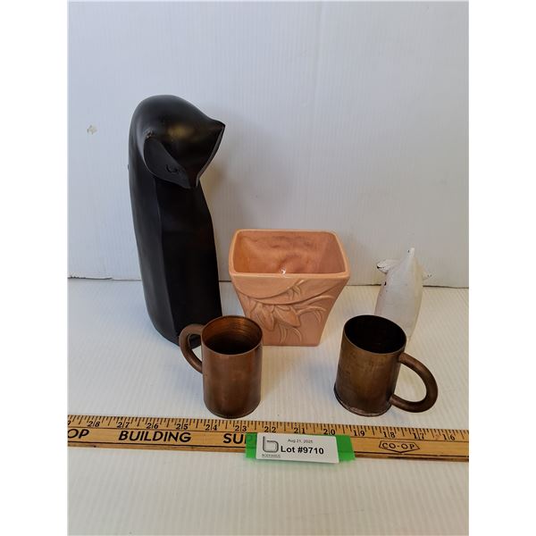(2) Copper Small Mugs, (2) Figurines: Cat & Mouse, Pink Ceramic Vase