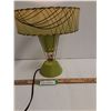 Image 1 : Vintage MCM Atomic Style Fiberglass Shade End Table Lamp - 11" x 10" - Works, Bulb Included