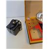 Image 4 : Kodak Brownie Hawkeye Vintage Camera w/Box