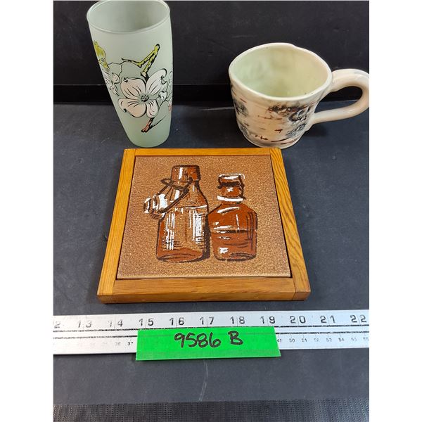 Green Floral Frosted Glass, Ceramic Coffee Mug, Hot Plate/Trivet