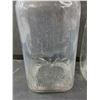 Image 5 : (2) Glass Bottle & Glass Jar