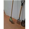 Image 3 : **Pitch Fork, Metal Shovel & Metal Rake- CANNOT SHIP