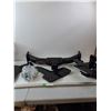 Image 1 : *CURT Multi-Fit Trailer Hitch- Cannot Ship
