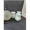 Image 6 : (3) Milk Glass Lamp Globes with Scalloped Rims & (2) Globe Light