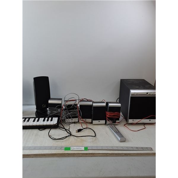 Acoustic Authority Speakers, AKAI KeyBoard & (6) Speakers- As Is  -  PICK UP