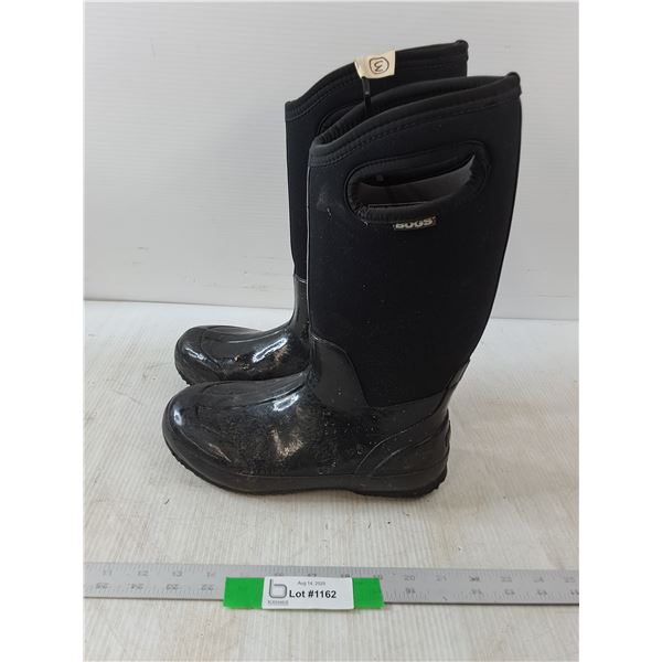 Bogs Classic High Womens Waterproof Boots- Woman Size 8