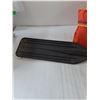 Image 2 : Adult Life Jacket(Large)& Oar- 48"- PICK UP