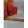 Image 3 : Adult Life Jacket(Large)& Oar- 48"- PICK UP