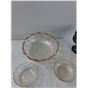 Image 2 : (3) Glass Bowls, Glass Vase