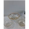 Image 3 : (3) Glass Bowls, Glass Vase