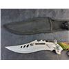 Image 2 : U.S.A Saber 8" Fixed Blade Hunting Knife with Compass and Flashlight