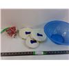 Image 1 : Cookie Cutters, Bowl, (3) Misc Lids