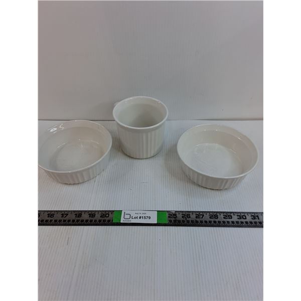 Corningware Stoneware (2) 24 oz Oven Dishes, 20 oz Mug Oven Grade and Safe