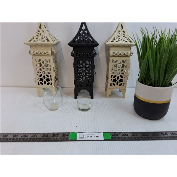 Pagoda Metal Candle Holders Display With Fake Plant In Pot